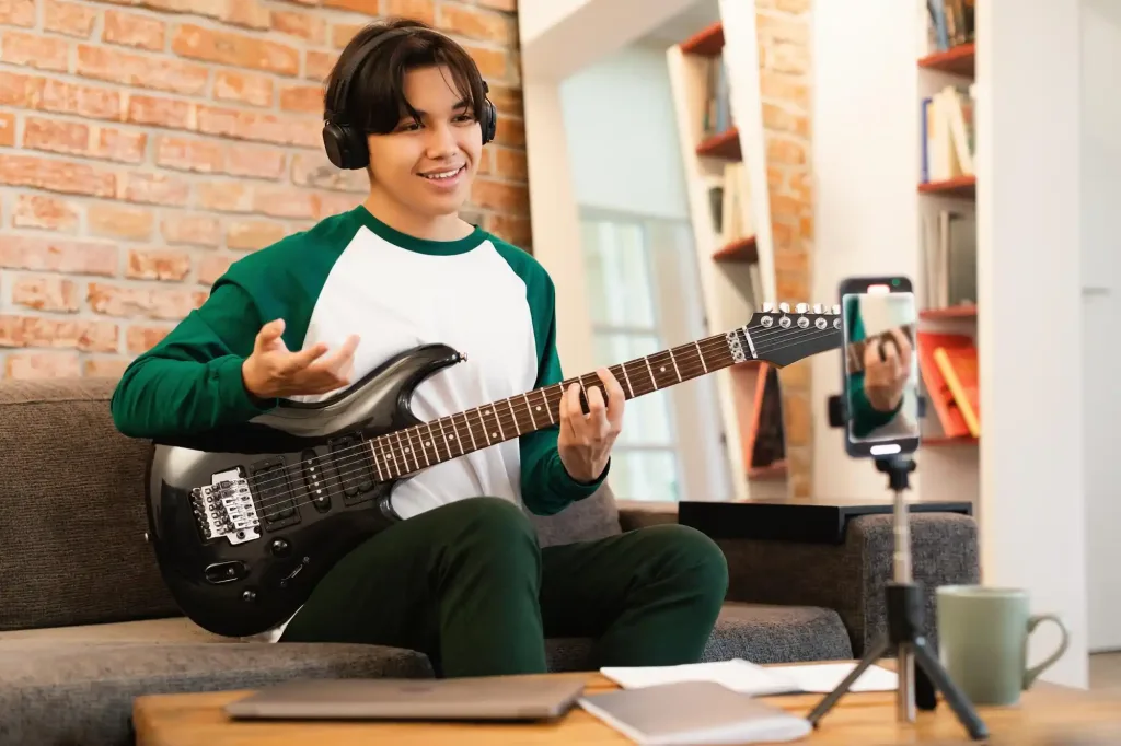 apa keunggulan gitar elektrik