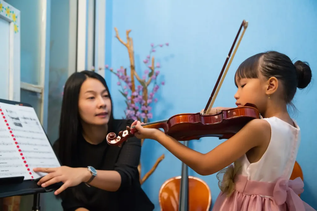 perbedaan violin dan biola